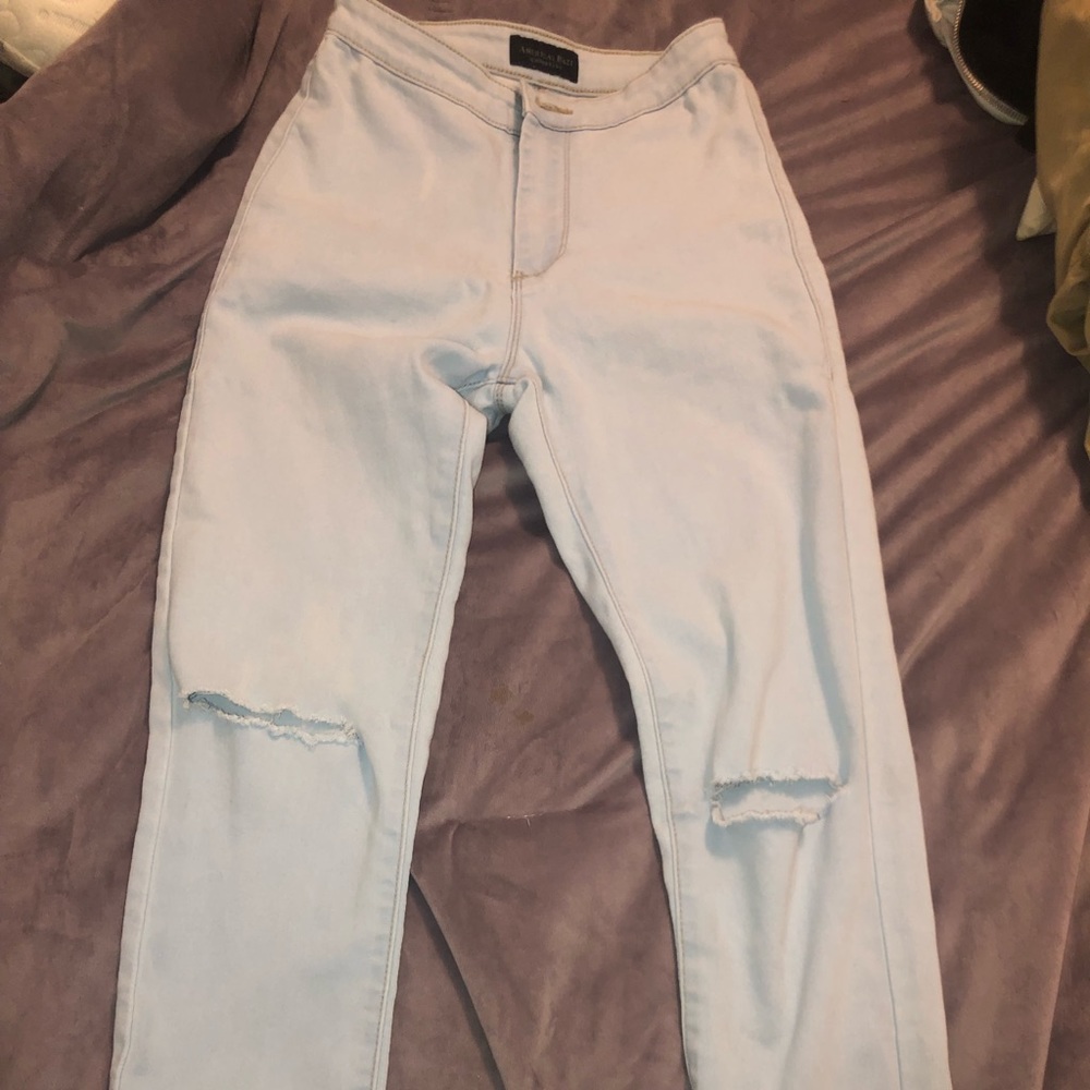 High waisted jeans